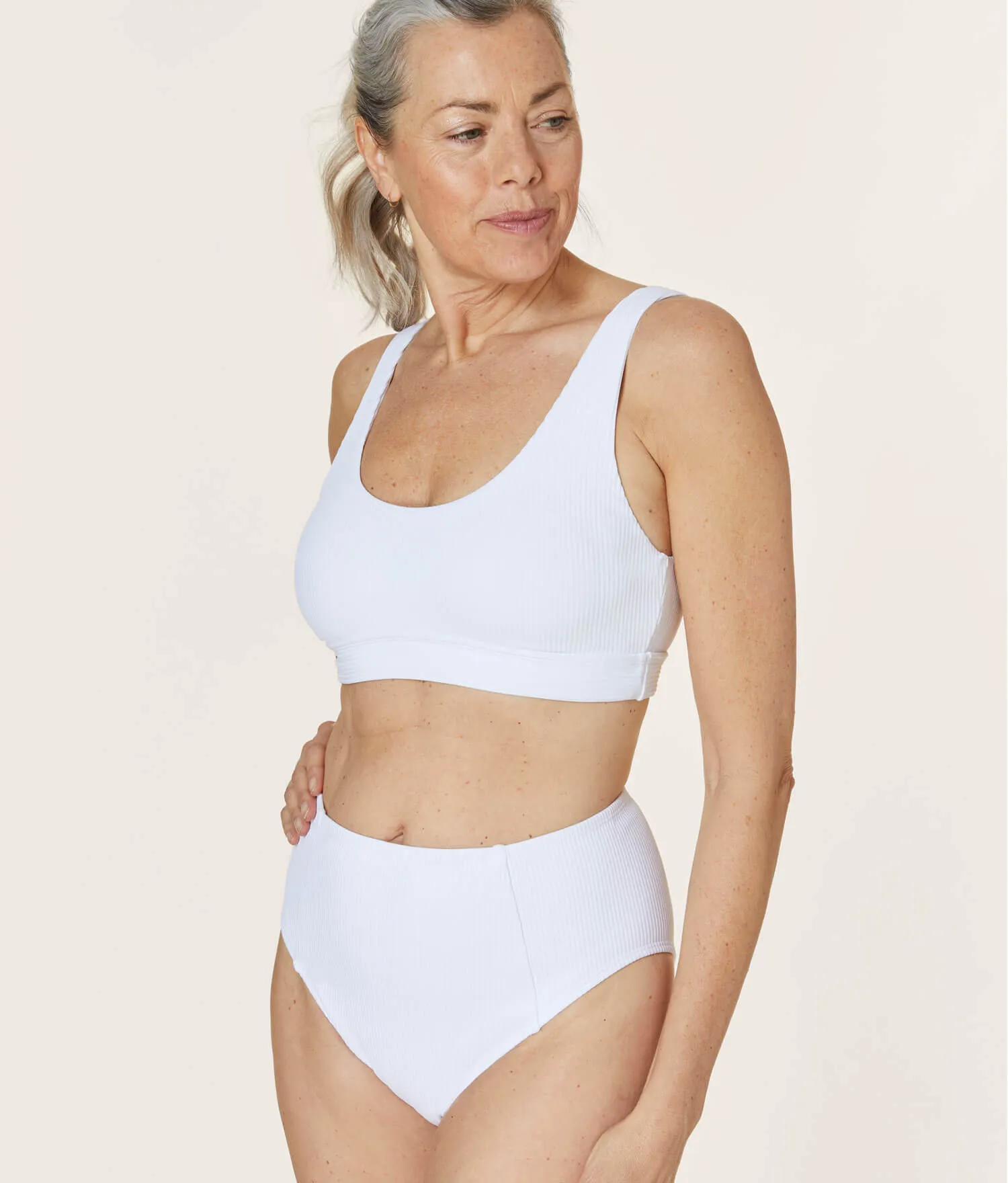 The High Waisted Cheeky Bottom - Ribbed - White