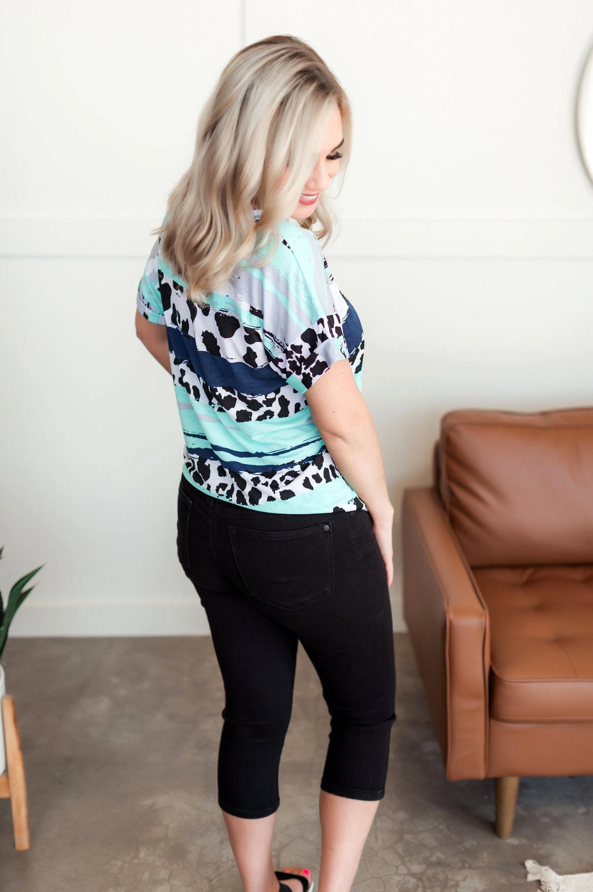 The Real Slim Shady Judy Blue Capris In Black