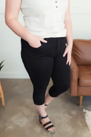 The Real Slim Shady Judy Blue Capris In Black