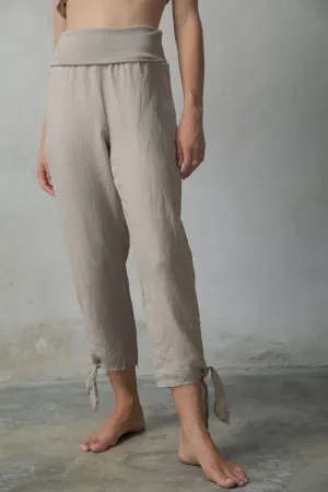 Tie Knot Capri Pants Oatmeal