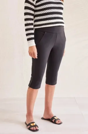 Tribal Flatten It Pull On Capri - Black