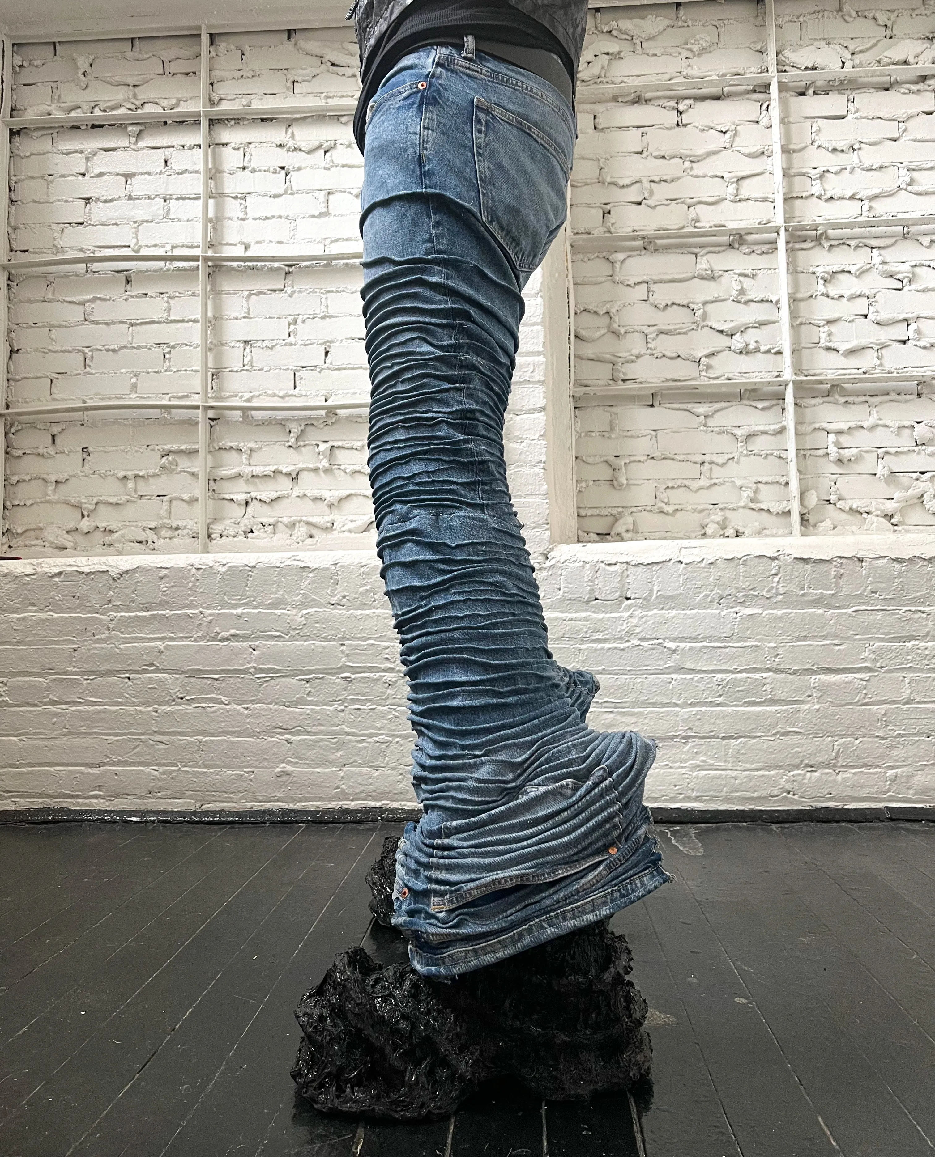 VERNUM CONCRETE DENIM