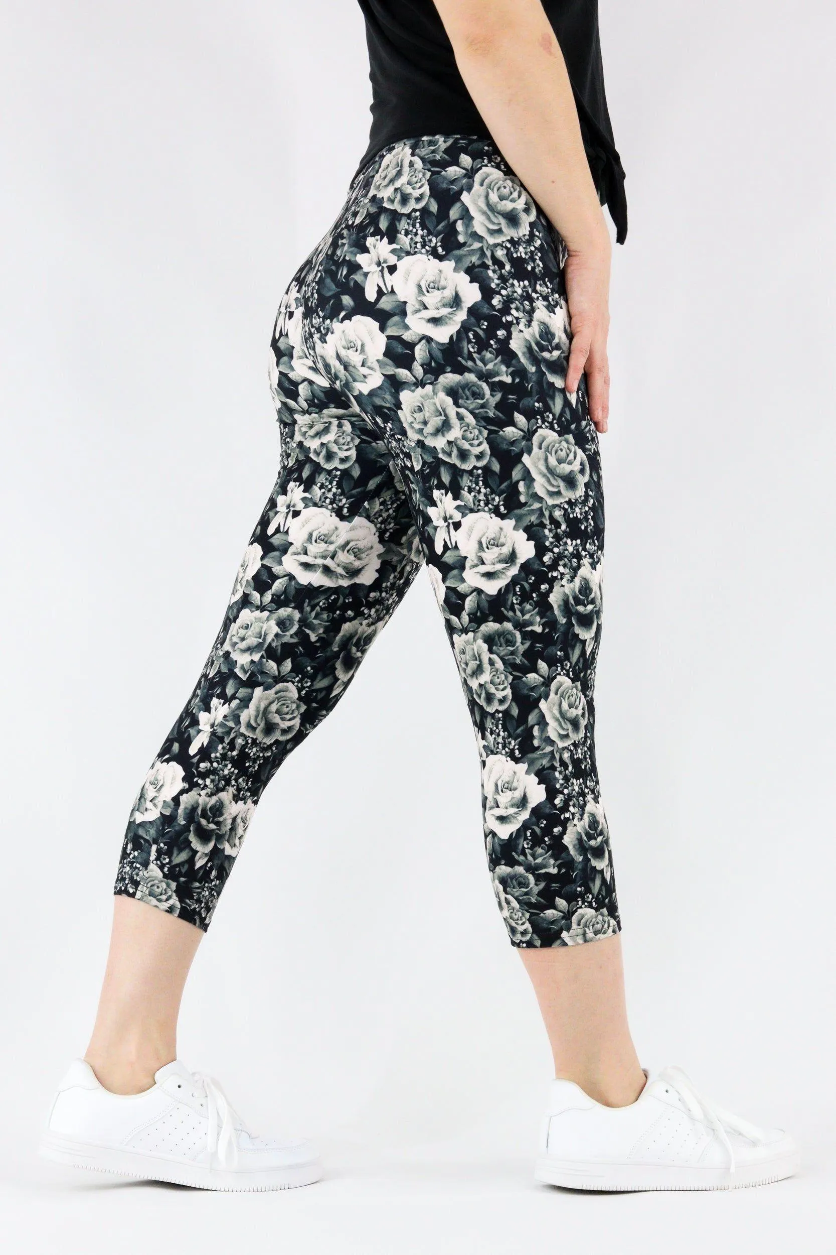 Vintage Rose - Casual Capri Leggings