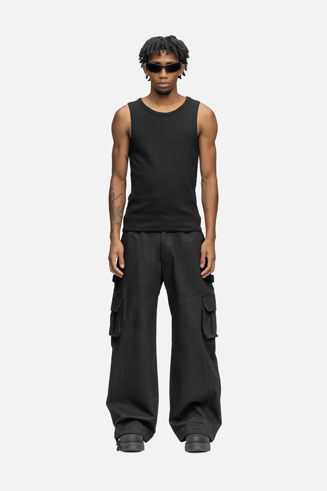 W1 CARGO BLACK