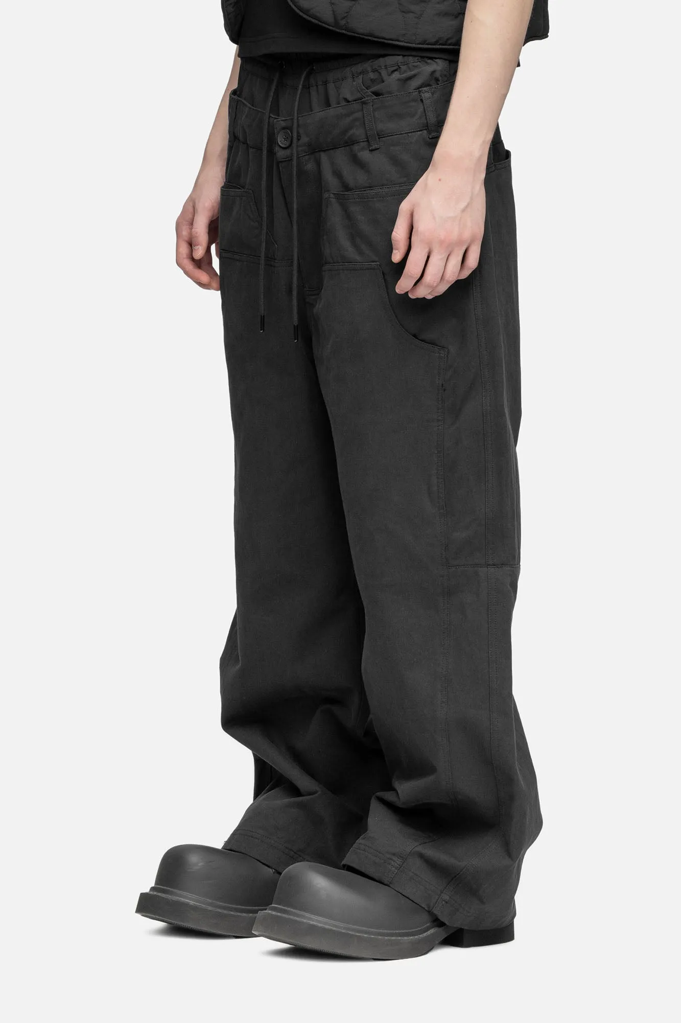 W4 CARGO BLACK