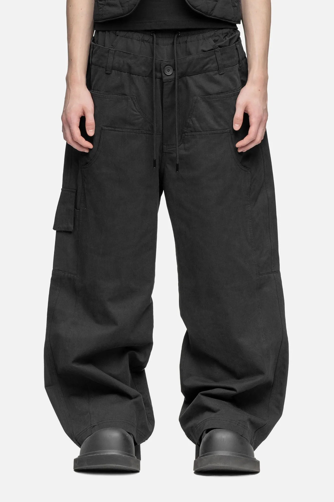 W4 CARGO BLACK