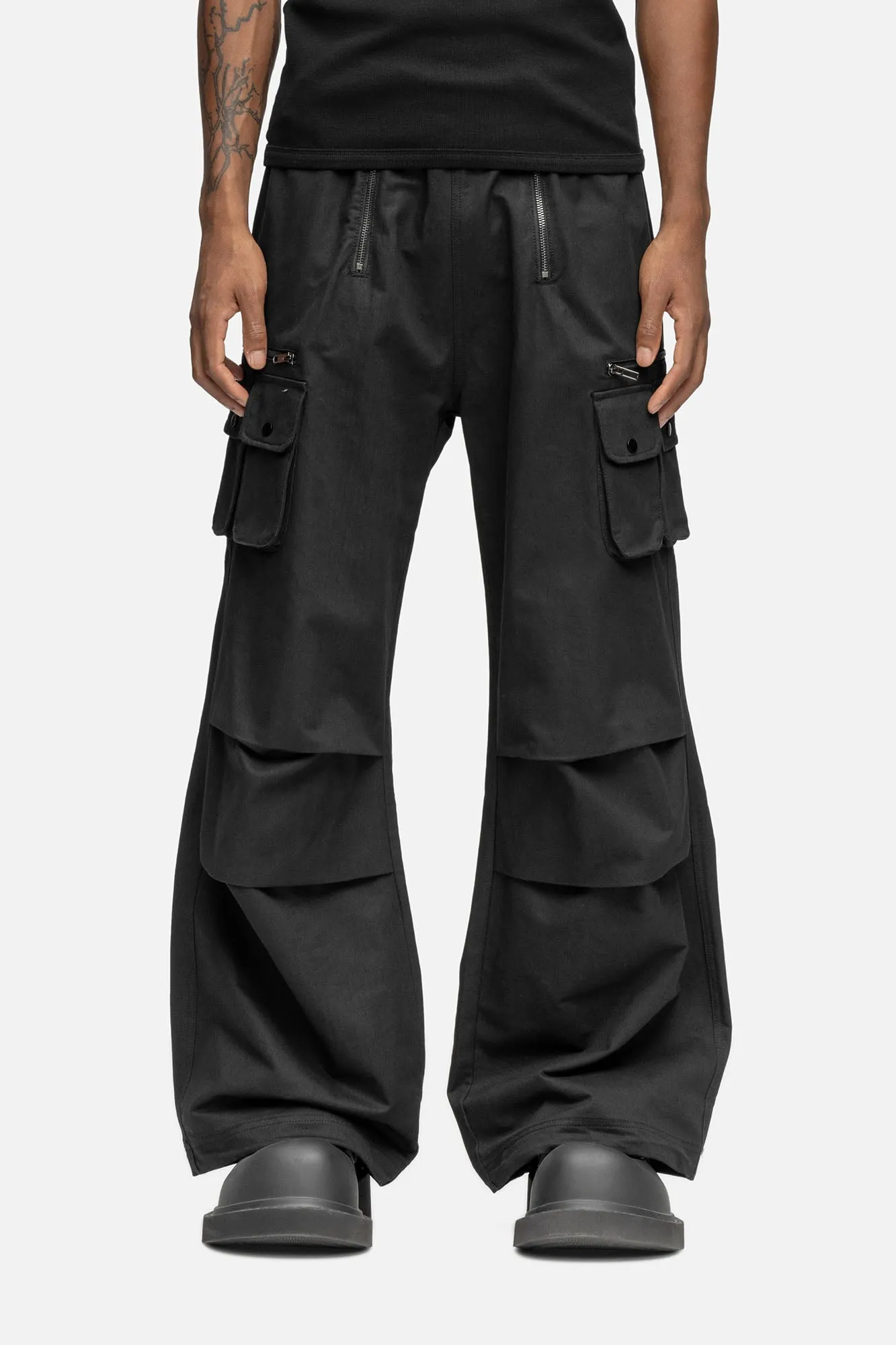 W5 CARGO BLACK