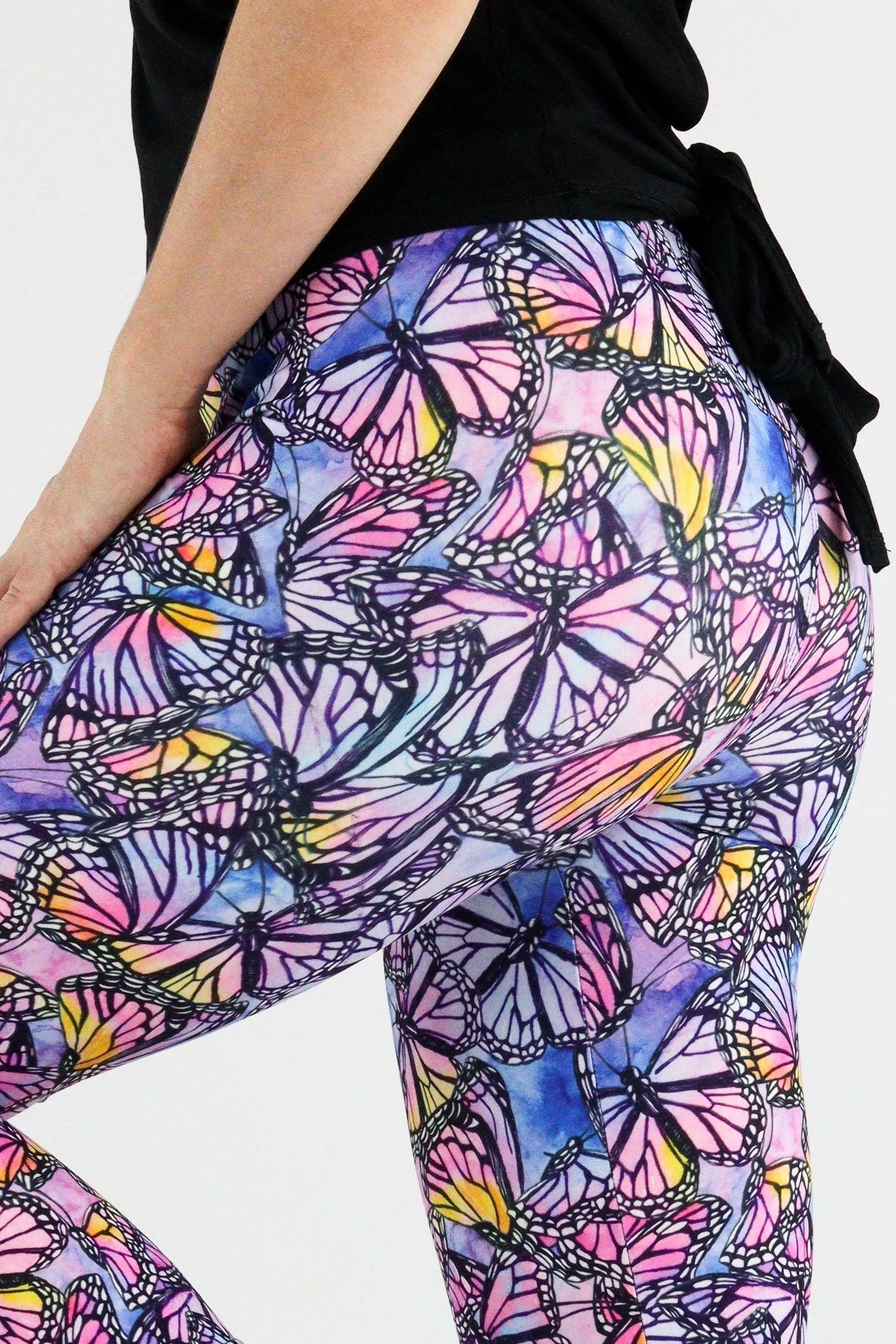 Watercolour Butterfly - Casual Capri Leggings