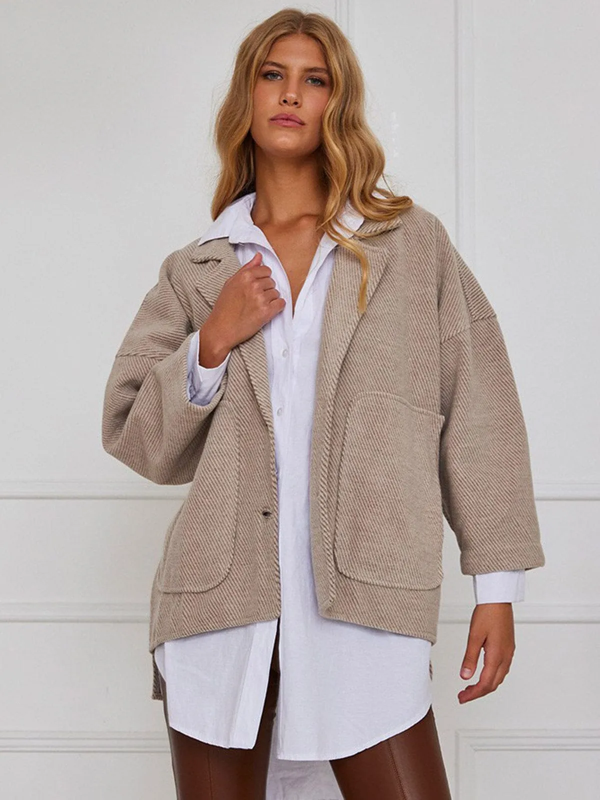 WOMEN'S 3/4 SLEEVE BUTTON UP FRONT POCKETS CORDUROY JACKET