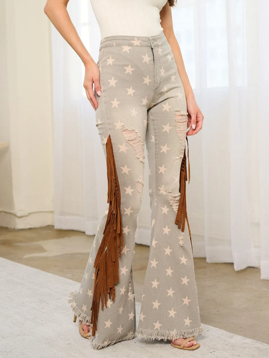 WOMEN'S BUTTON CLOSURE STARS PRINT FRINGE BELL LEG DENIM DISTRESS PANTS