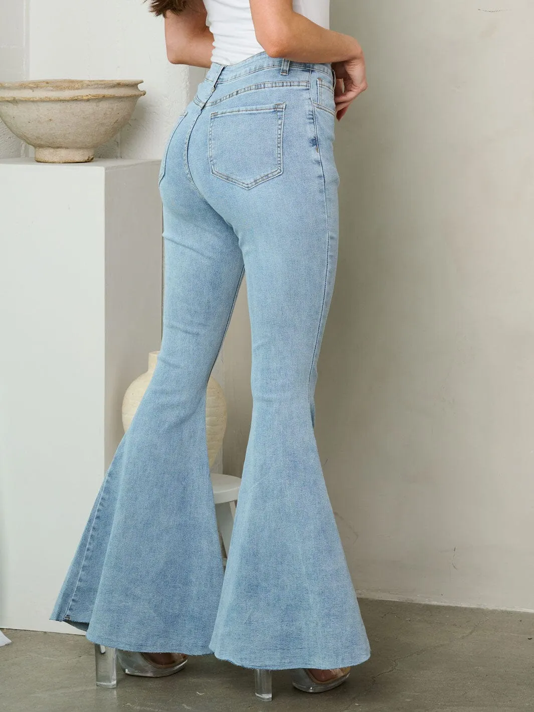 WOMEN'S HIGH RISE WASHED STRETCH BELL BOTTOMS JEANS