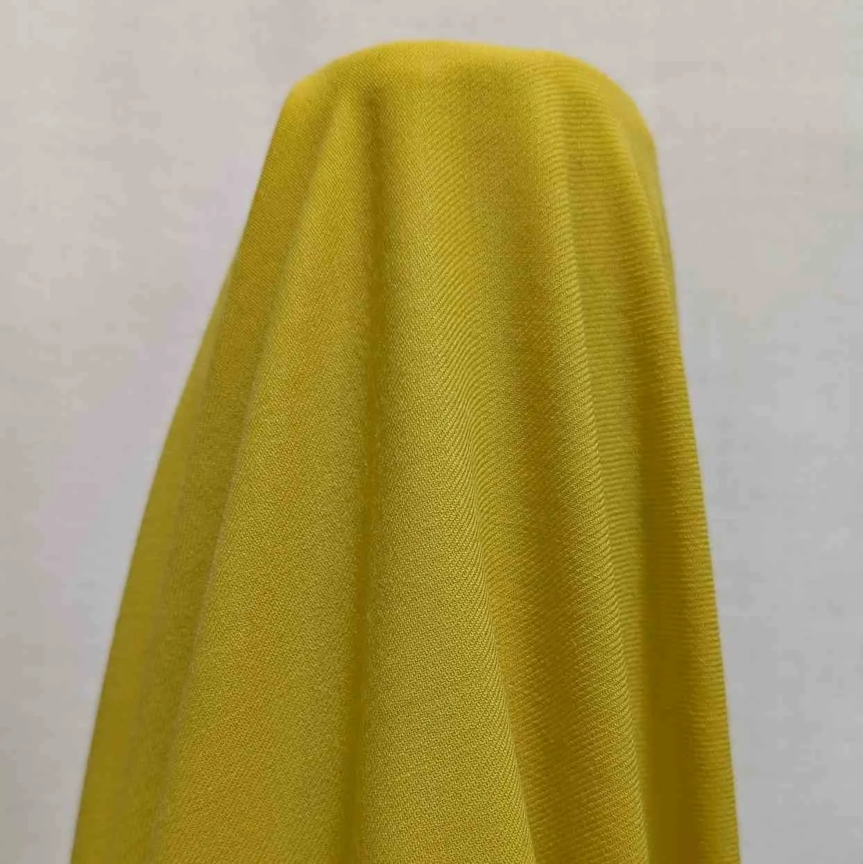 Wool, Marigold