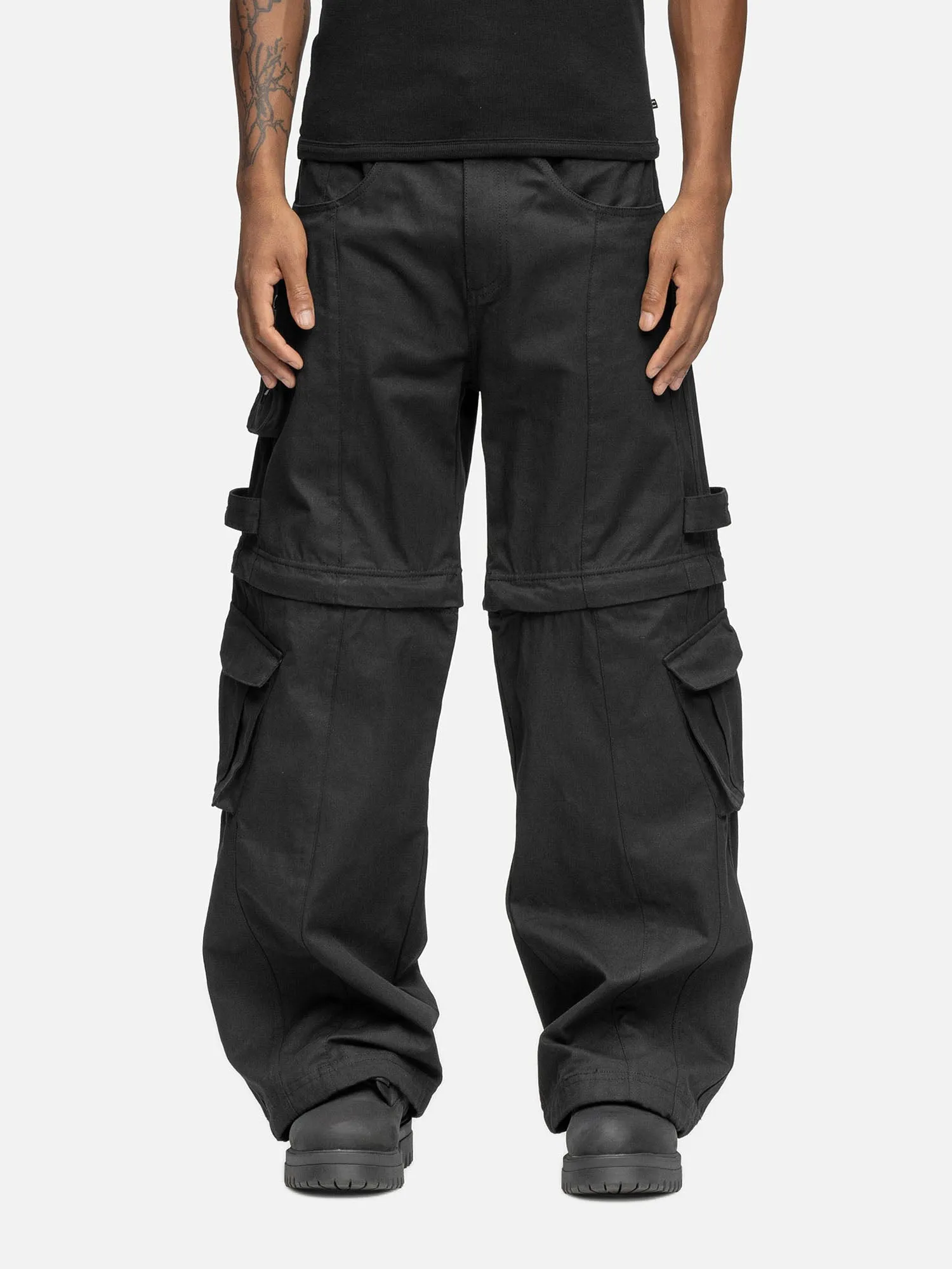 Y6 CARGO BLACK