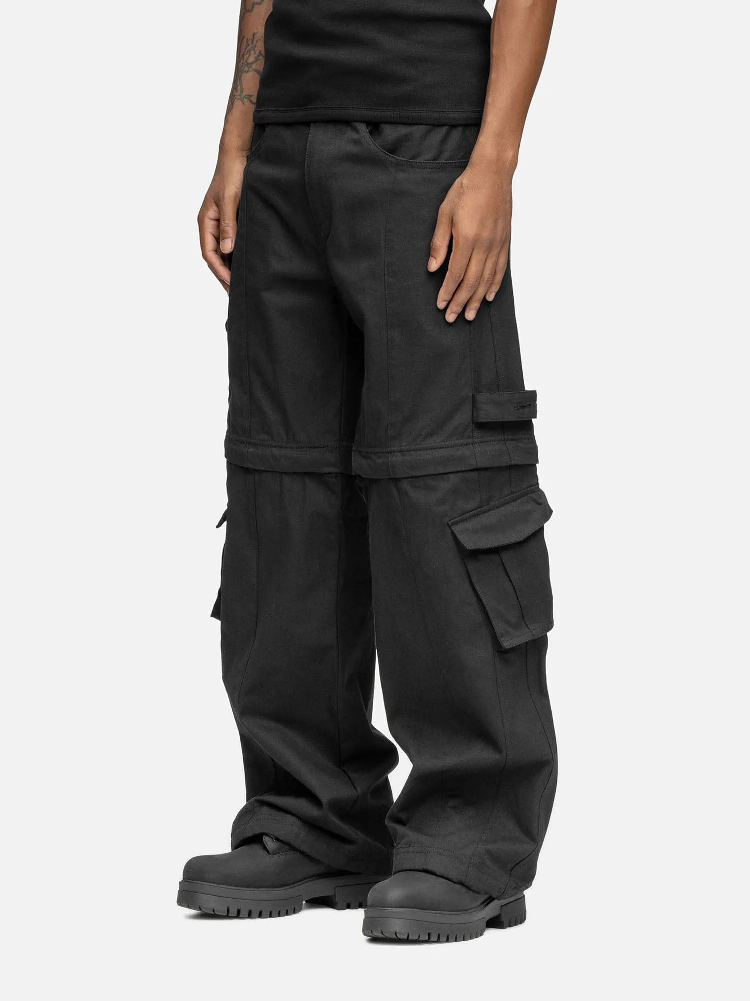 Y6 CARGO BLACK